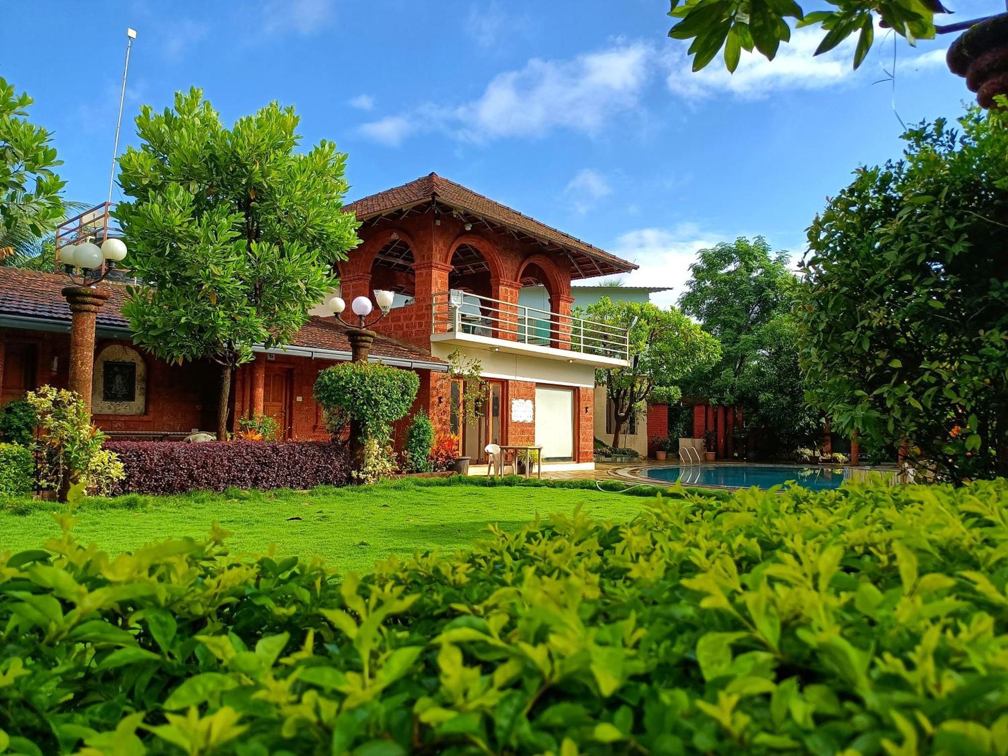 Red Stone Resort 阿里巴格 外观 照片